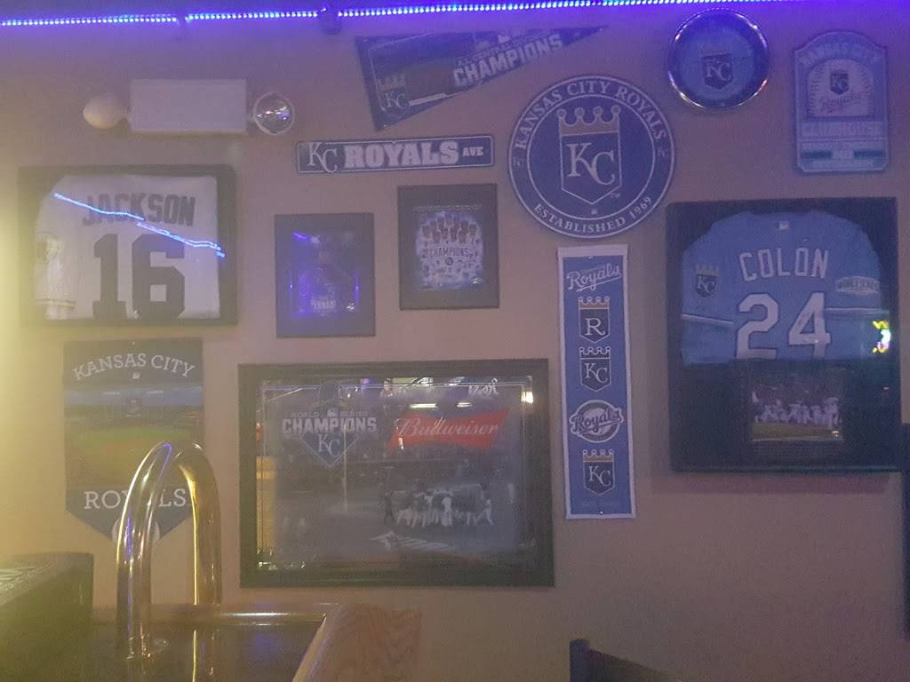 Valley One Pub & Grill | restaurant | 8906 E Pleasant Valley Rd, Pleasant Valley, MO 64068, USA | 8167812200 OR +1 816-781-2200