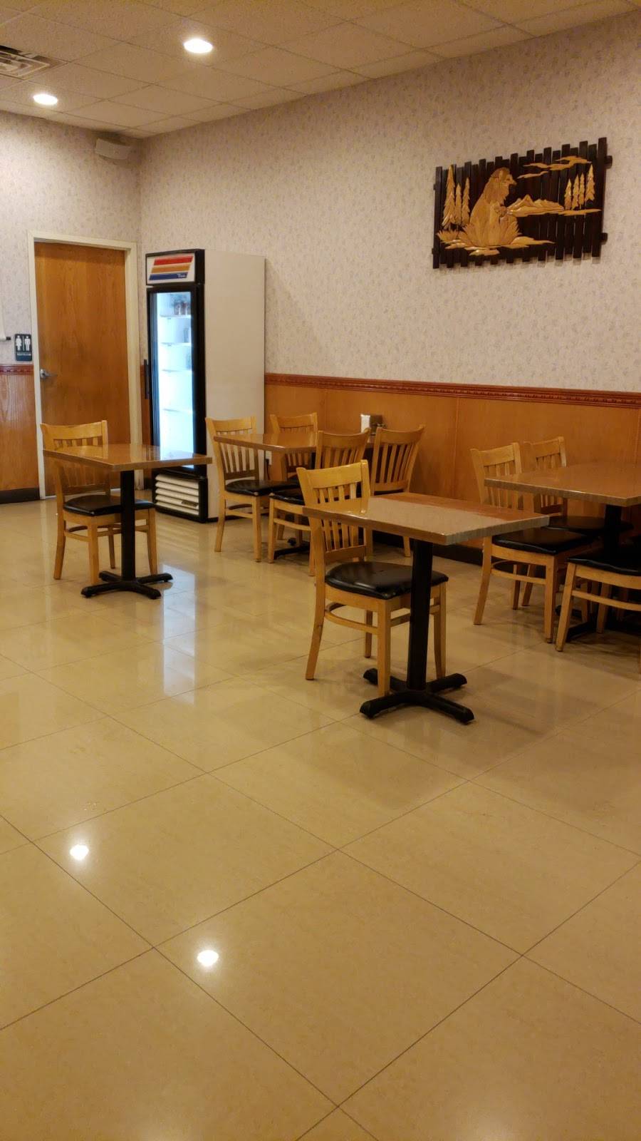 Asian Kitchen | restaurant | 3061 Village Square Dr, Hartland, WI 53029, USA | 2623695678 OR +1 262-369-5678