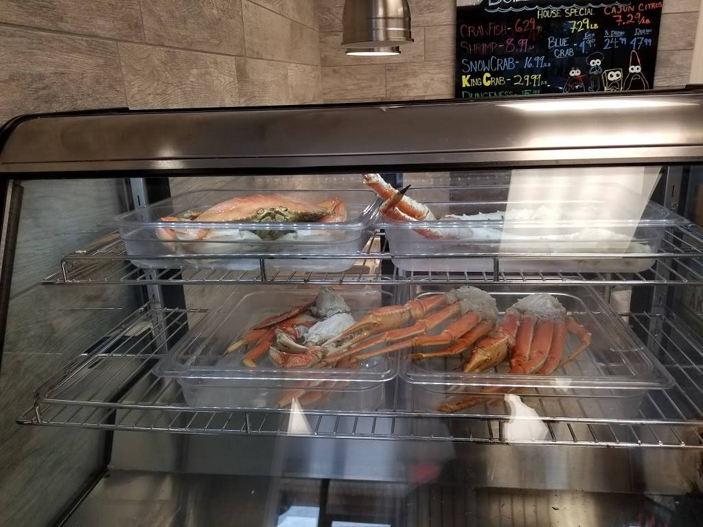 Mr. Crabhouse | restaurant | 2245 Manhattan Blvd STE 105, Harvey, LA 70058, USA | 5043246992 OR +1 504-324-6992