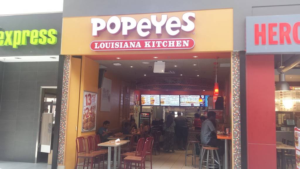 Popeyes Louisiana Kitchen | restaurant | 9 Vanier Ln, North York, ON M3J 2S5, Canada | 4167365883 OR +1 416-736-5883