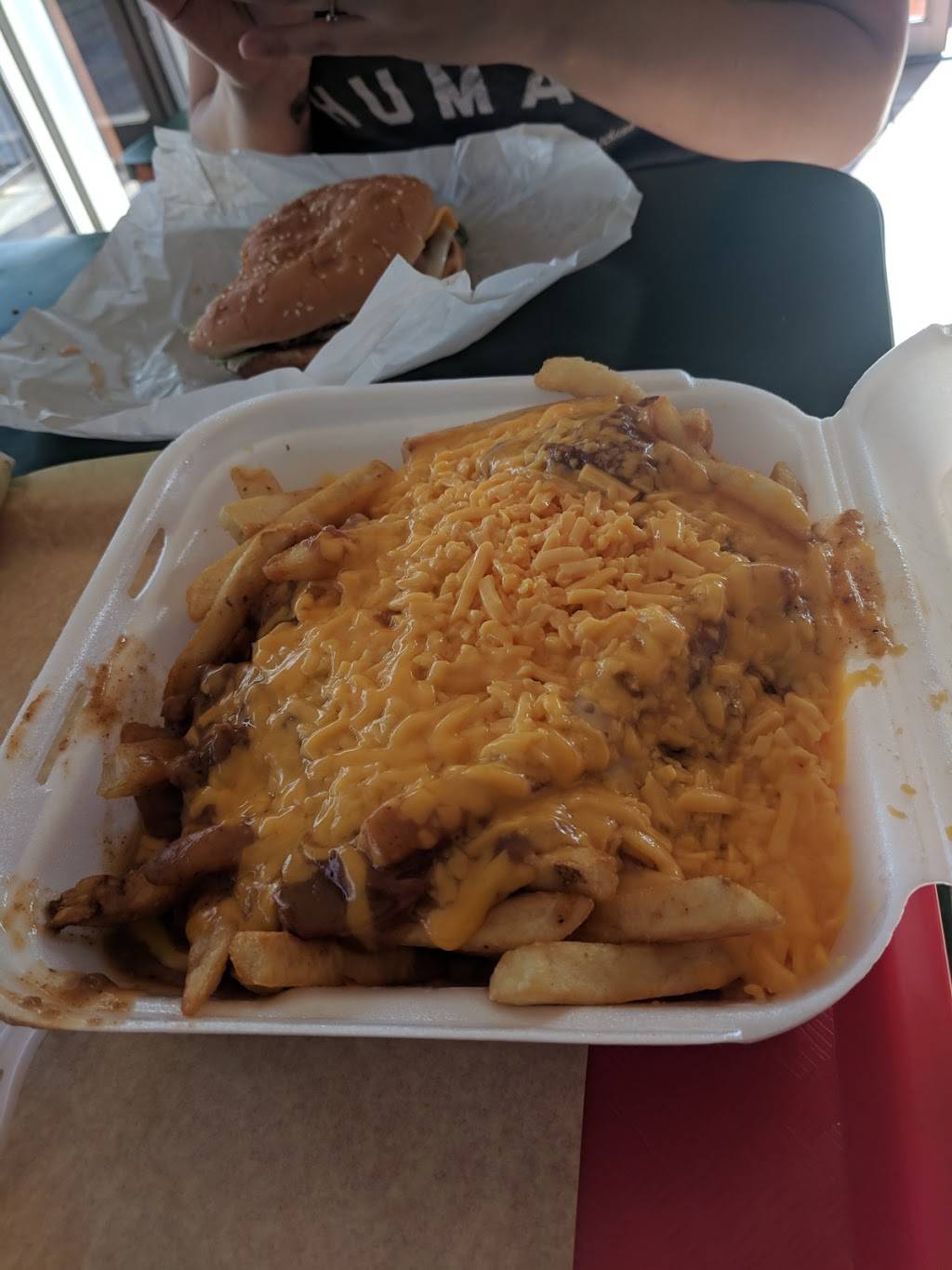 Tams Burger | restaurant | 2801 S Central Ave, Los Angeles, CA 90011, USA | 3232345630 OR +1 323-234-5630