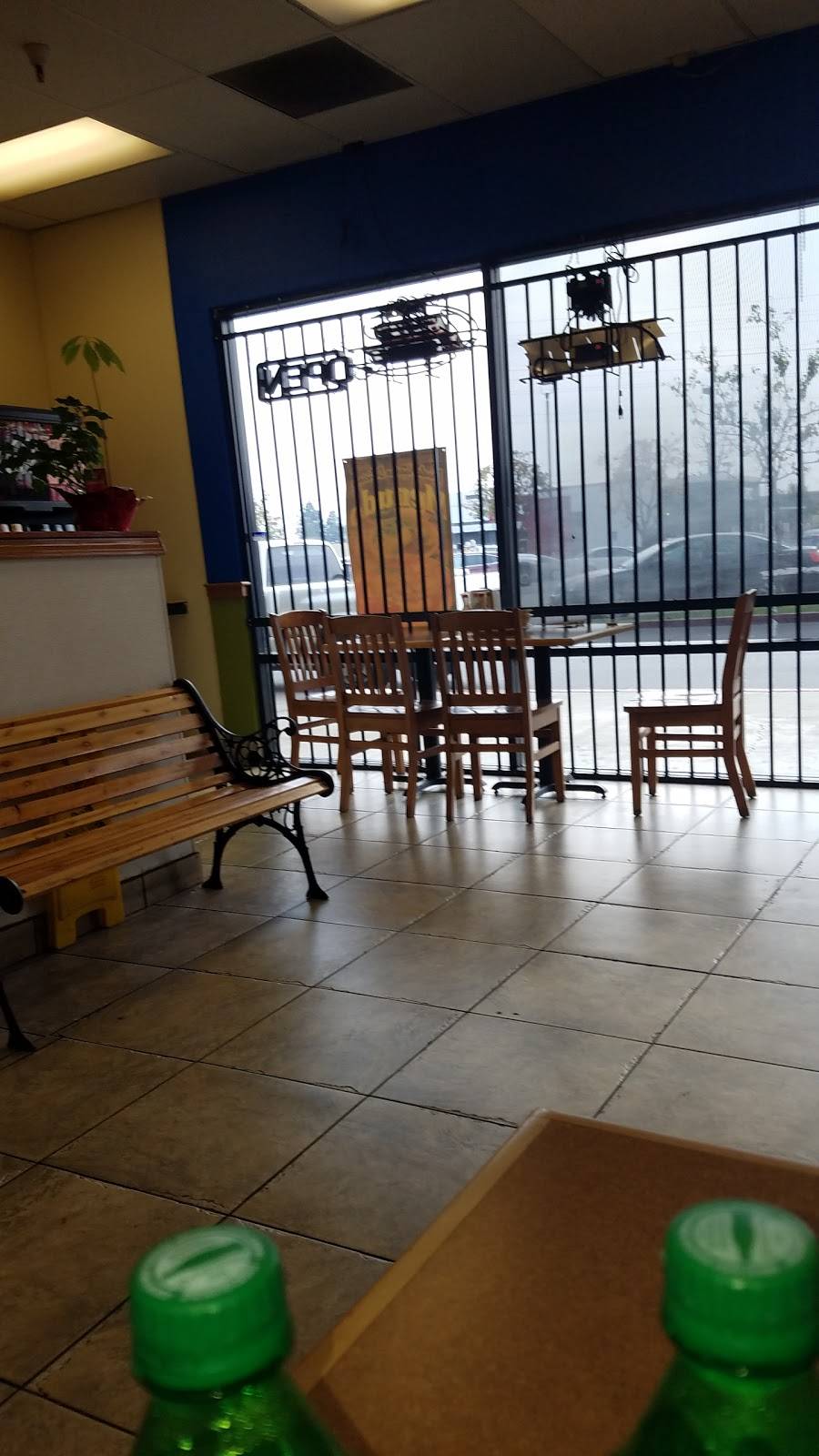 La Gran Villa | restaurant | 6300 White Ln suite P, Bakersfield, CA 93309, USA | 6618333273 OR +1 661-833-3273