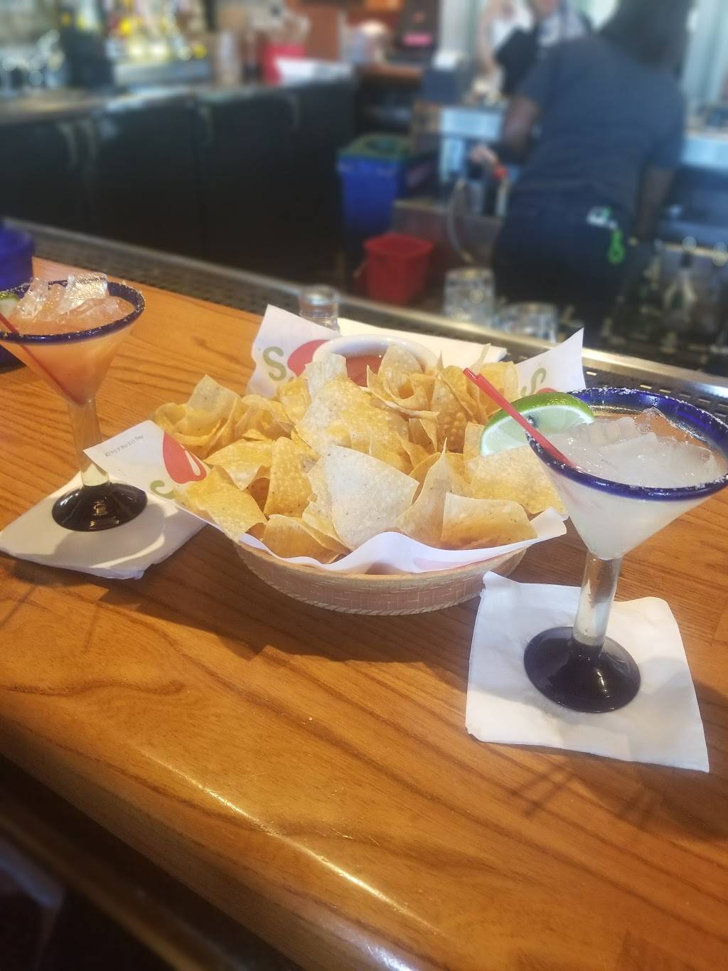 Chilis Grill & Bar | restaurant | 4115 S Medford Dr, Lufkin, TX 75901, USA | 9366336800 OR +1 936-633-6800