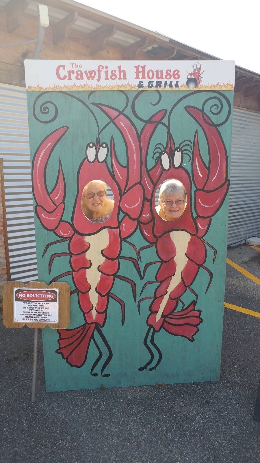 The Crawfish House | restaurant | 1801 Government St #3942, Ocean Springs, MS 39564, USA | 2282151689 OR +1 228-215-1689