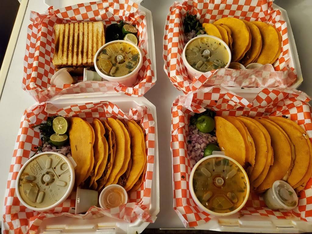 Birria Barrio | restaurant | 2710 S Presa St, San Antonio, TX 78210, USA | 2102894066 OR +1 210-289-4066