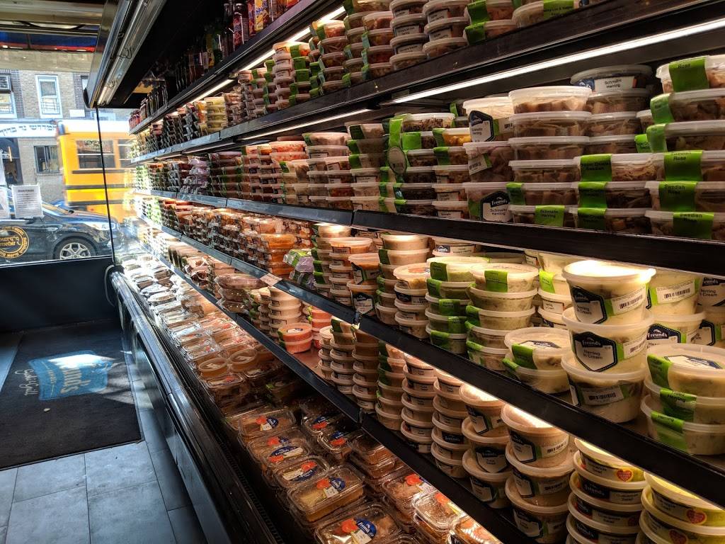 Freunds Kitchen | restaurant | 4305 15th Ave, Brooklyn, NY 11219, USA | 7188511111 OR +1 718-851-1111