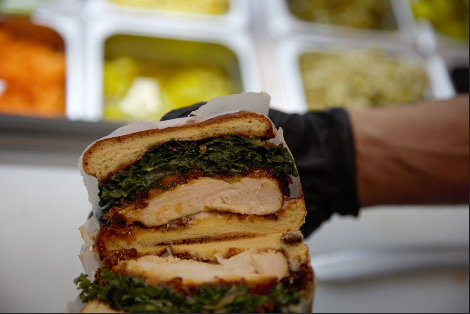 Chick-A- licous | restaurant | 4404 St Barnabas Rd, Temple Hills, MD 20748, USA | 3014942112 OR +1 301-494-2112