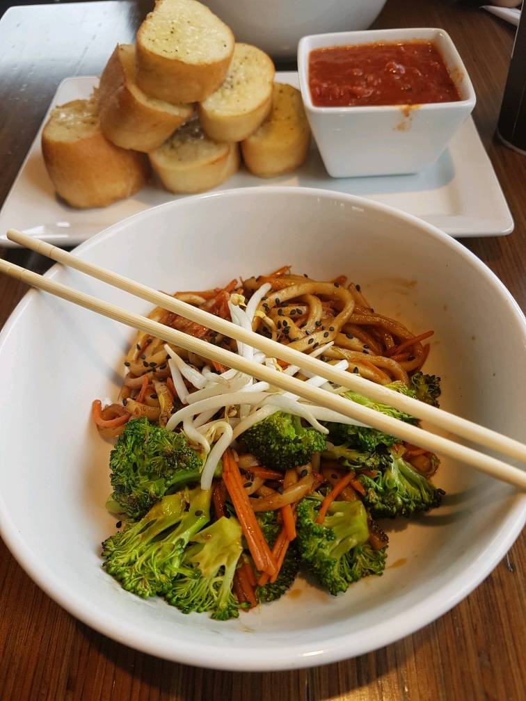 Noodles and Company | restaurant | 2900 Milwaukee Rd, Beloit, WI 53511, USA | 6083621677 OR +1 608-362-1677