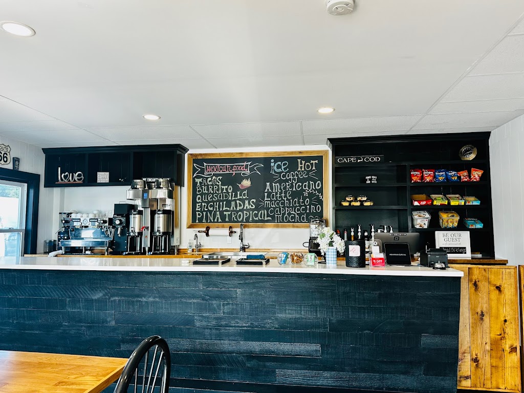 Adventure Cafe | cafe | 225 Iyannough Rd, Hyannis, MA 02601, USA | 5083674811 OR +1 508-367-4811