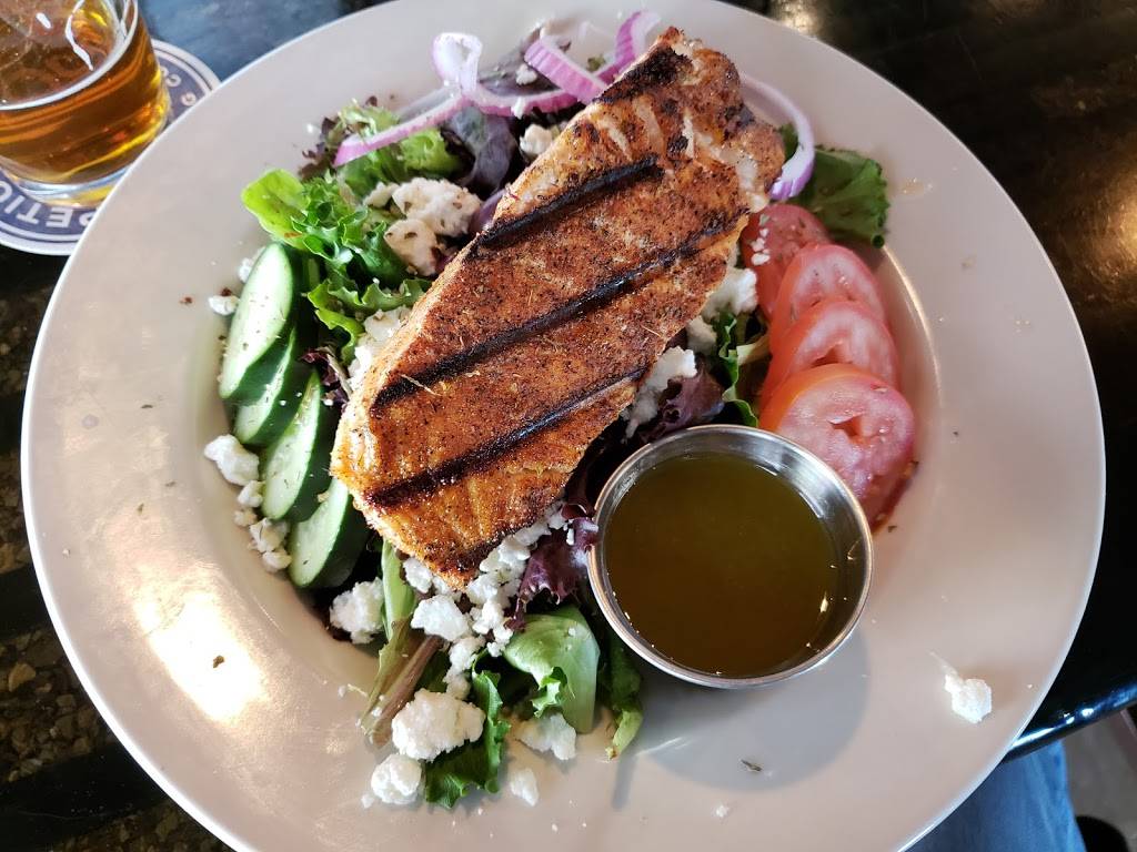 Full Circle Tavern | restaurant | 6341 La Vista Dr, Dallas, TX 75214, USA | 2142083435 OR +1 214-208-3435