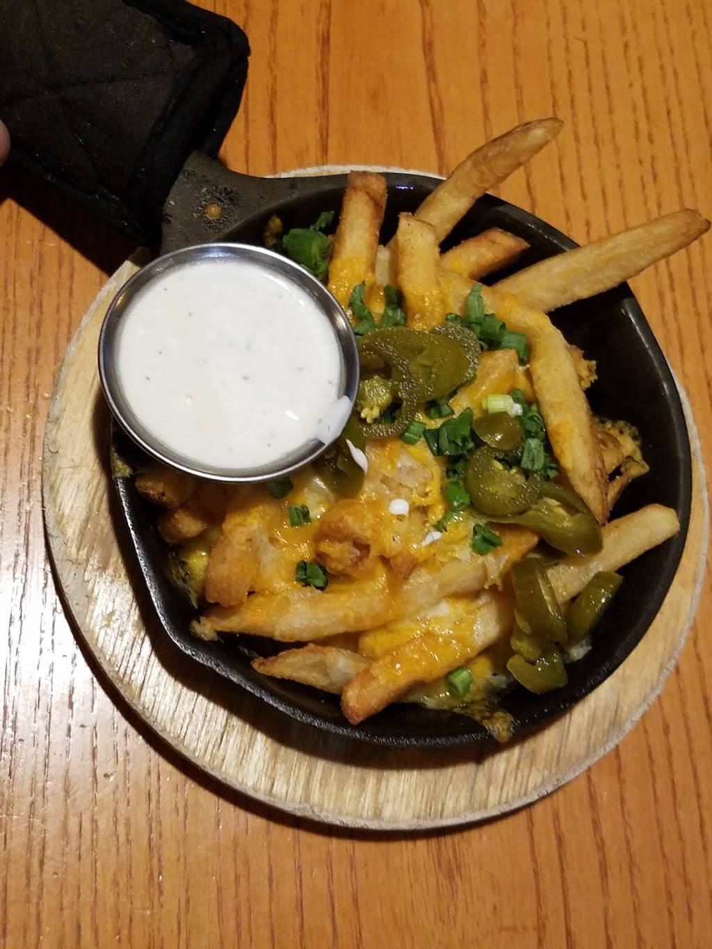 Chilis Grill & Bar | meal takeaway | 3991 U.S. 9, Freehold, NJ 07728, USA | 7328455100 OR +1 732-845-5100