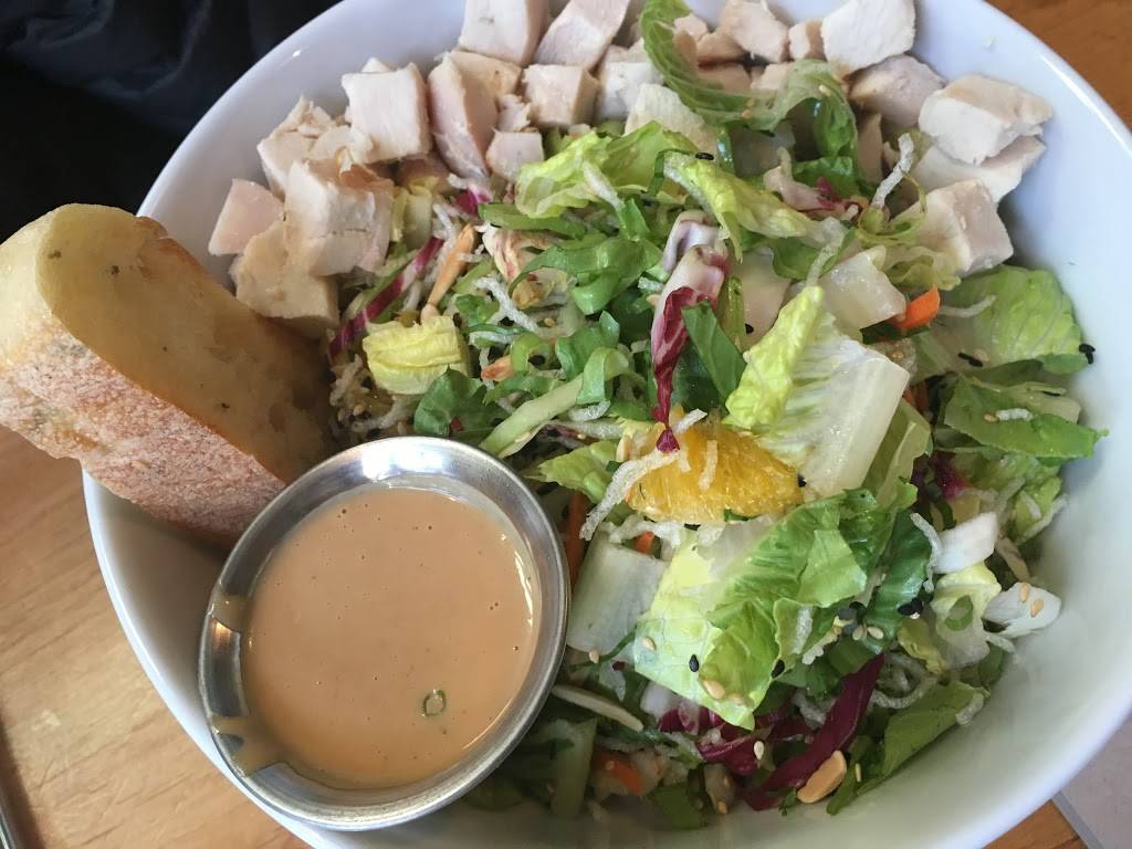 Blue Barn Chestnut | meal takeaway | 2105 Chestnut St, San Francisco, CA 94123, USA | 4154413232 OR +1 415-441-3232