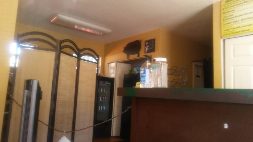 Smokin Oaks BBQ | restaurant | 1501 E Sligh Ave, Tampa, FL 33610, USA | 8137356004 OR +1 813-735-6004