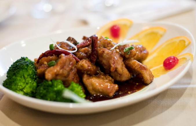 Moon Palace Restaurant | restaurant | 216 W Cermak Rd, Chicago, IL 60616, USA | 3122254081 OR +1 312-225-4081