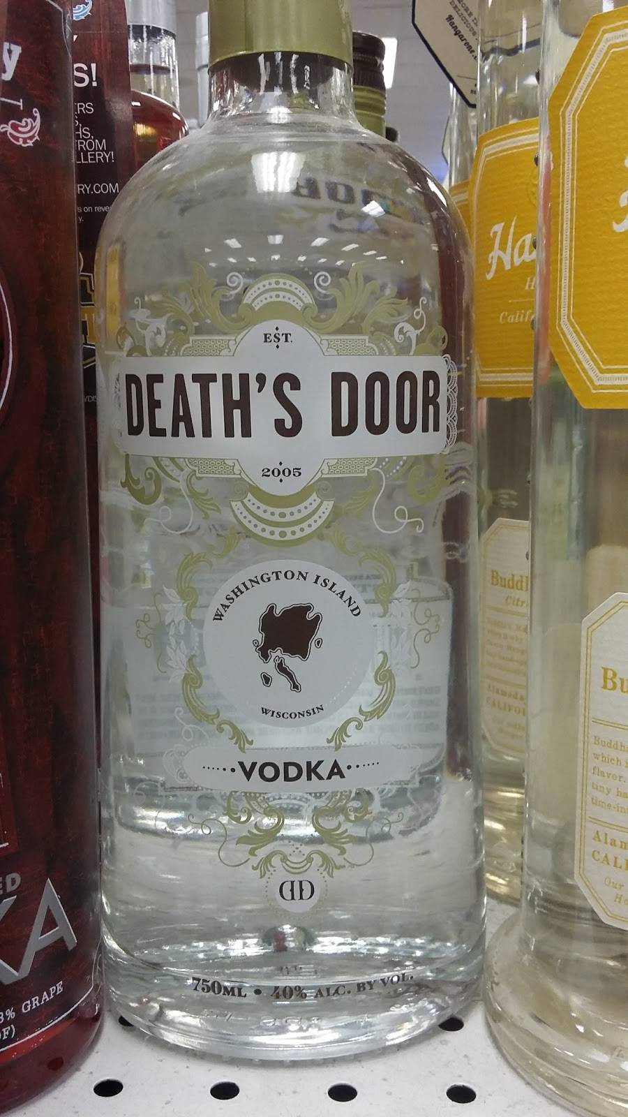 Superior Discount Liquors | restaurant | 130 S Military Ave, Green Bay, WI 54303, USA | 9204977401 OR +1 920-497-7401