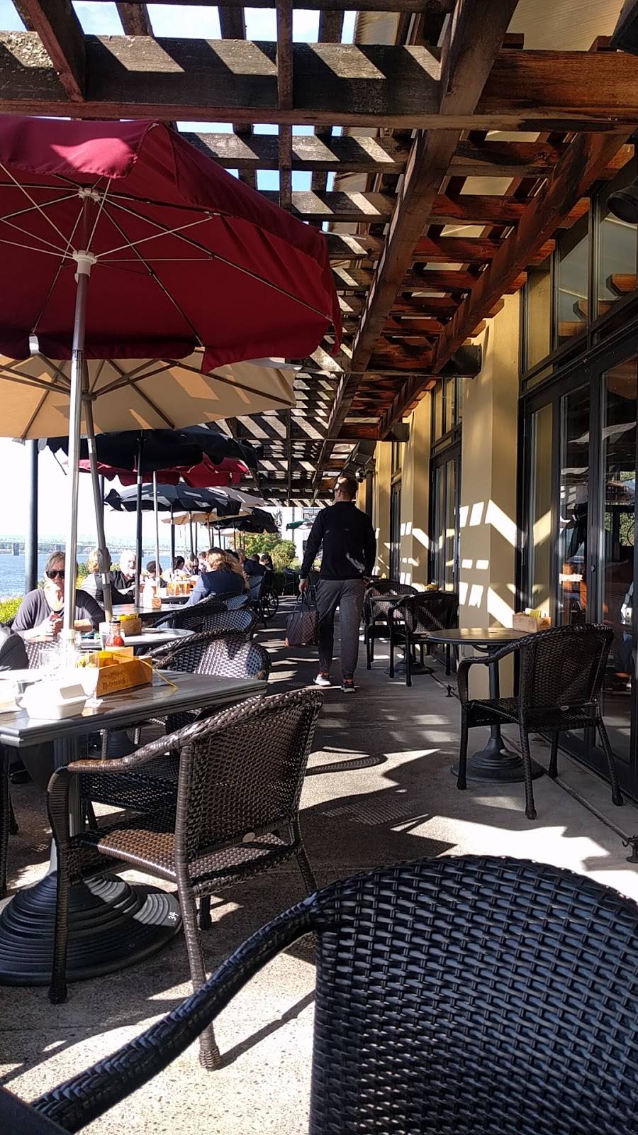 McMenamins on the Columbia | restaurant | 1801 SE Columbia River Dr, Vancouver, WA 98661, USA | 3606991521 OR +1 360-699-1521