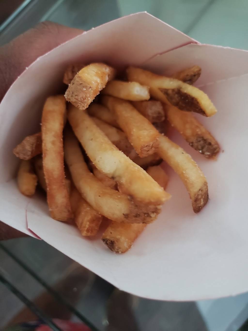 Wendys | restaurant | 2815 Raleigh Rd Pkwy W, Wilson, NC 27896, USA | 2523990010 OR +1 252-399-0010