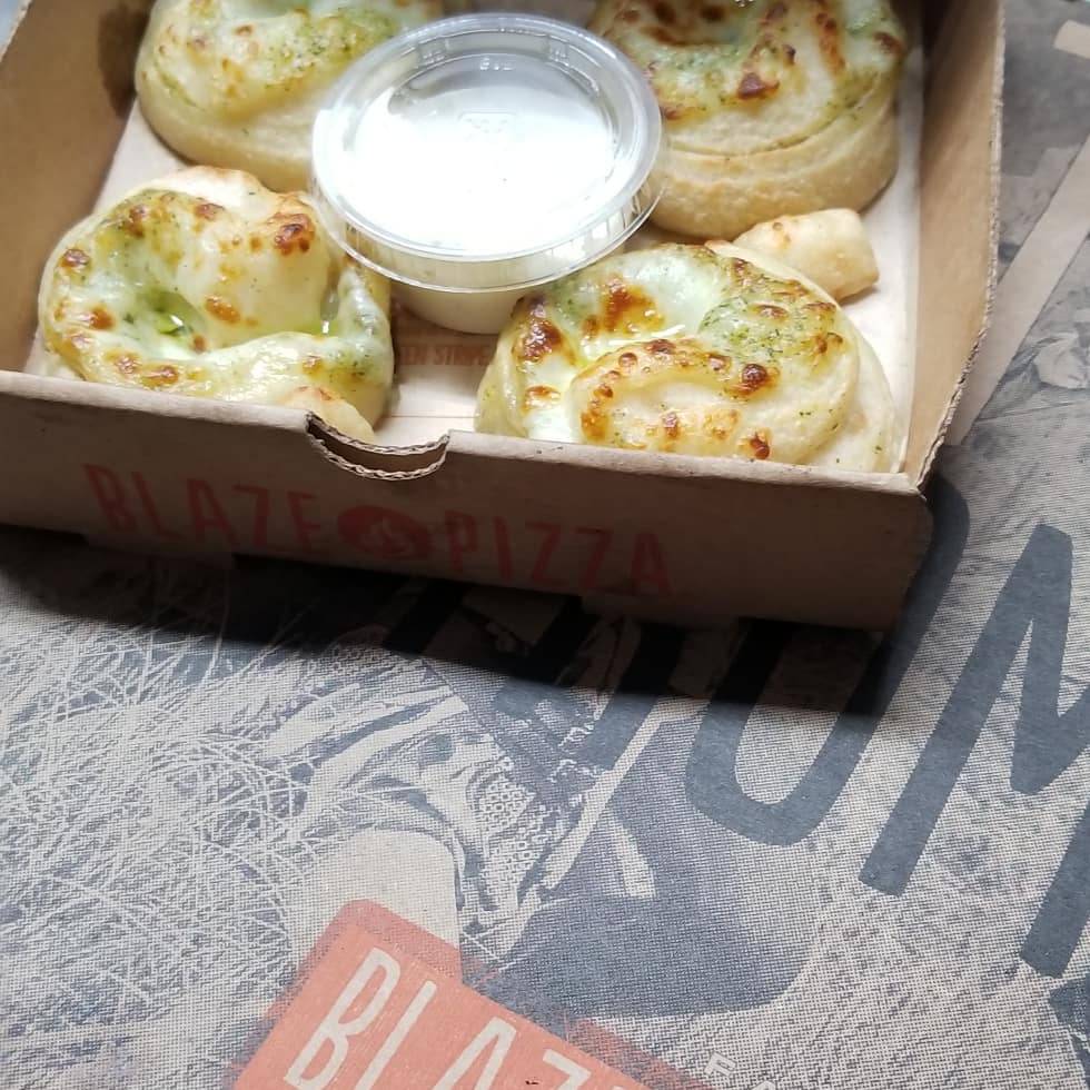 Blaze Pizza | meal takeaway | 1168 W Branch St, Arroyo Grande, CA 93420, USA | 8058253750 OR +1 805-825-3750