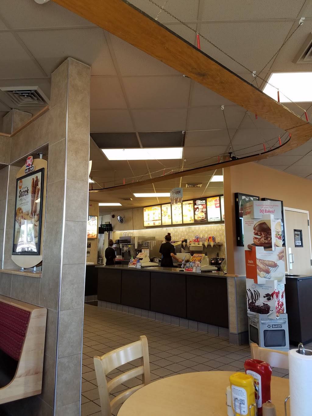 Dairy Queen Grill & Chill | restaurant | 120 Jefferson Square, De Soto, MO 63020, USA | 6363374465 OR +1 636-337-4465