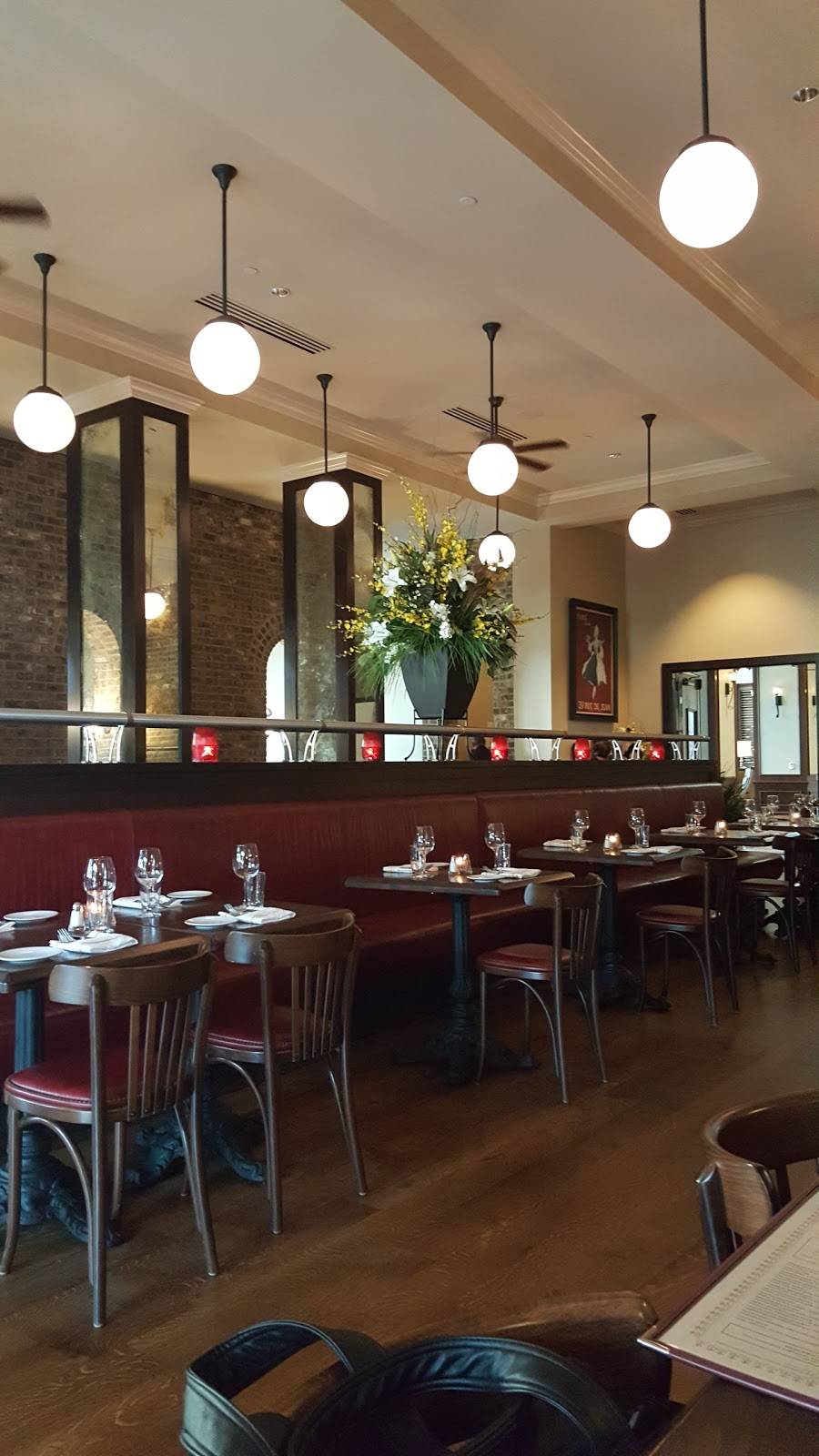 39 Rue de Jean - Savannah | restaurant | 605 W Oglethorpe Ave, Savannah, GA 31401, USA | 9127210595 OR +1 912-721-0595