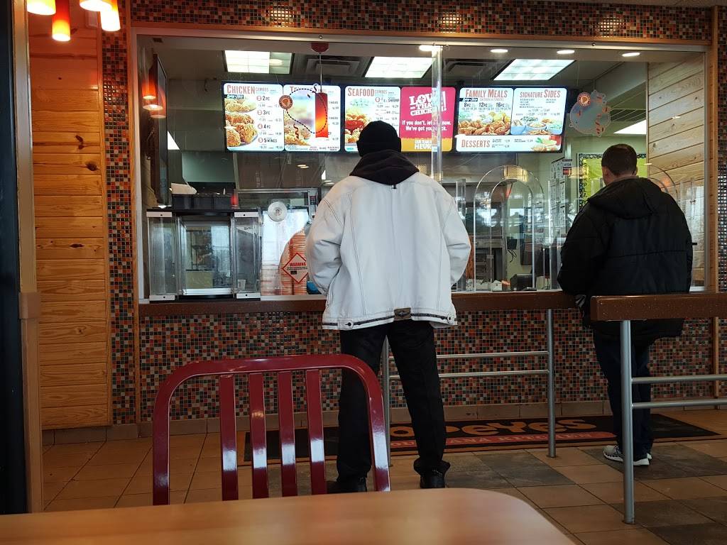 Popeyes Louisiana Kitchen | restaurant | 25910 Greenfield Rd, Oak Park, MI 48237, USA | 2487218566 OR +1 248-721-8566