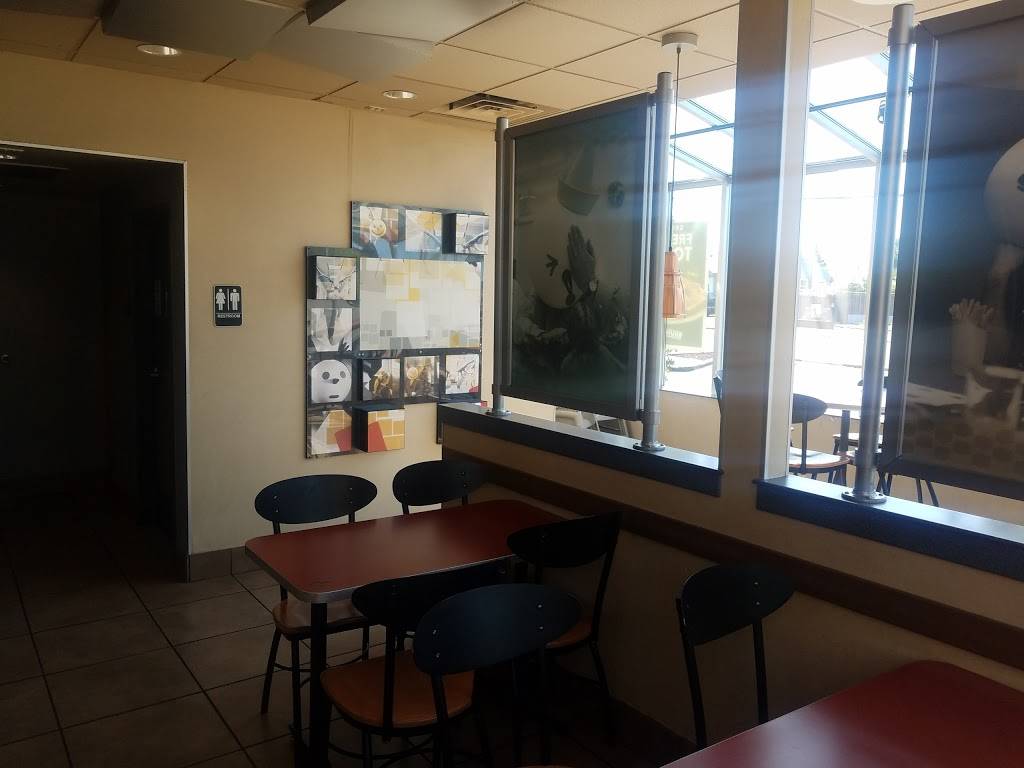 Jack in the Box | restaurant | 6702 6th Ave, Tacoma, WA 98406, USA | 2535652934 OR +1 253-565-2934