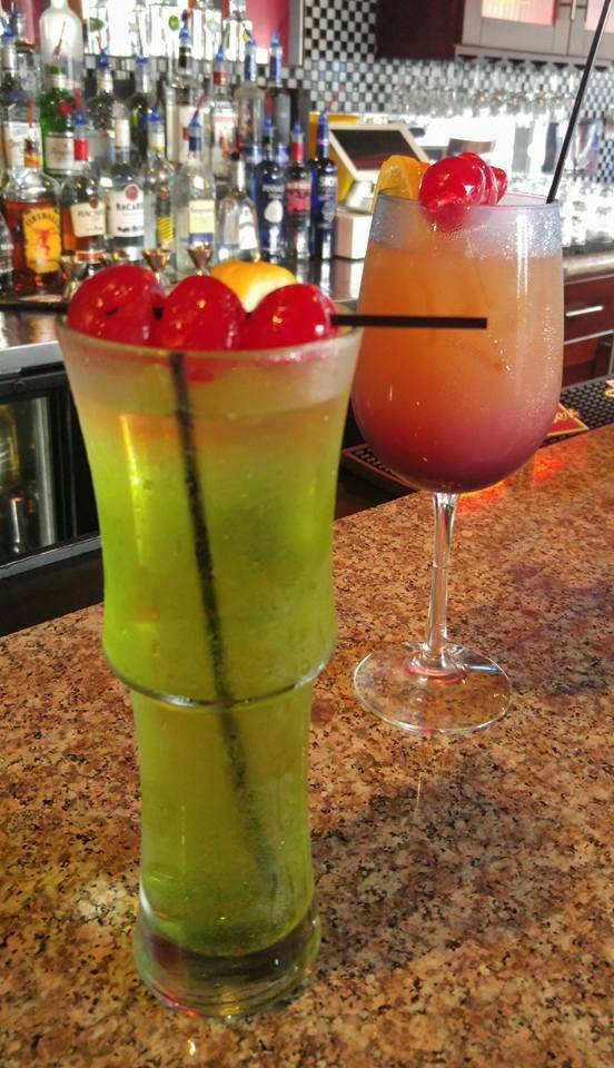 Blue Breeze Grill | restaurant | 16826 Lakeshore Blvd, Cleveland, OH 44110, USA | 2164651240 OR +1 216-465-1240