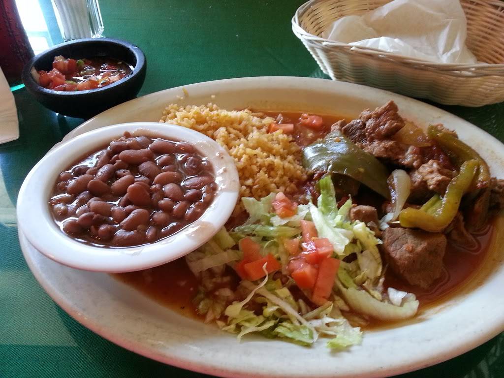 Cucas Restaurant | restaurant | 936 E Olive Ave, Fresno, CA 93728, USA | 5592370111 OR +1 559-237-0111