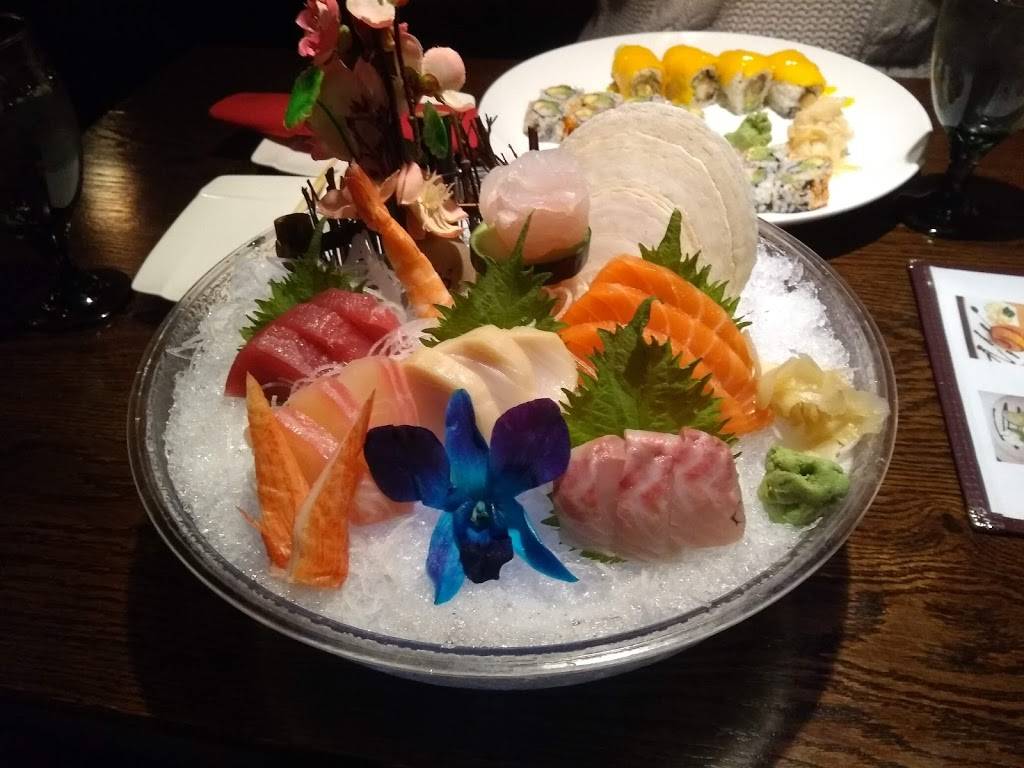 Mikado Japanese Restaurant | restaurant | 2856, 3 Melilli Plaza, Middletown, CT 06457, USA | 8603466655 OR +1 860-346-6655