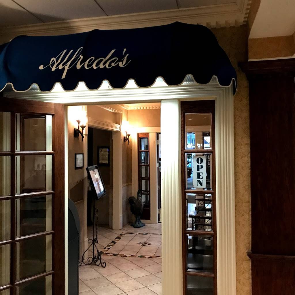 Alfredos At the Inn Italian Restaurant | restaurant | 780 Beta Dr, Mayfield, OH 44143, USA | 4404494833 OR +1 440-449-4833