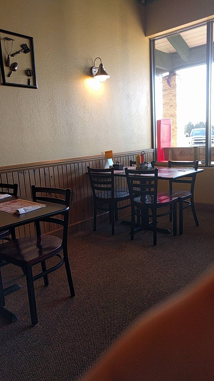 Auntie Vs | restaurant | 2010 N Wayne St # B, Angola, IN 46703, USA | 2606659922 OR +1 260-665-9922