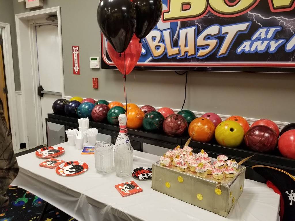 Bryans Bowling Center | restaurant | 1103 S Central Ave, Laurel, DE 19956, USA | 3028757400 OR +1 302-875-7400