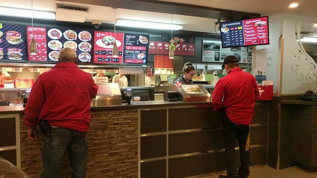 Restaurant Patates Plus | restaurant | 1111 Boulevard Pie-XI N, Québec, QC G3K 2S8, Canada | 4188421323 OR +1 418-842-1323