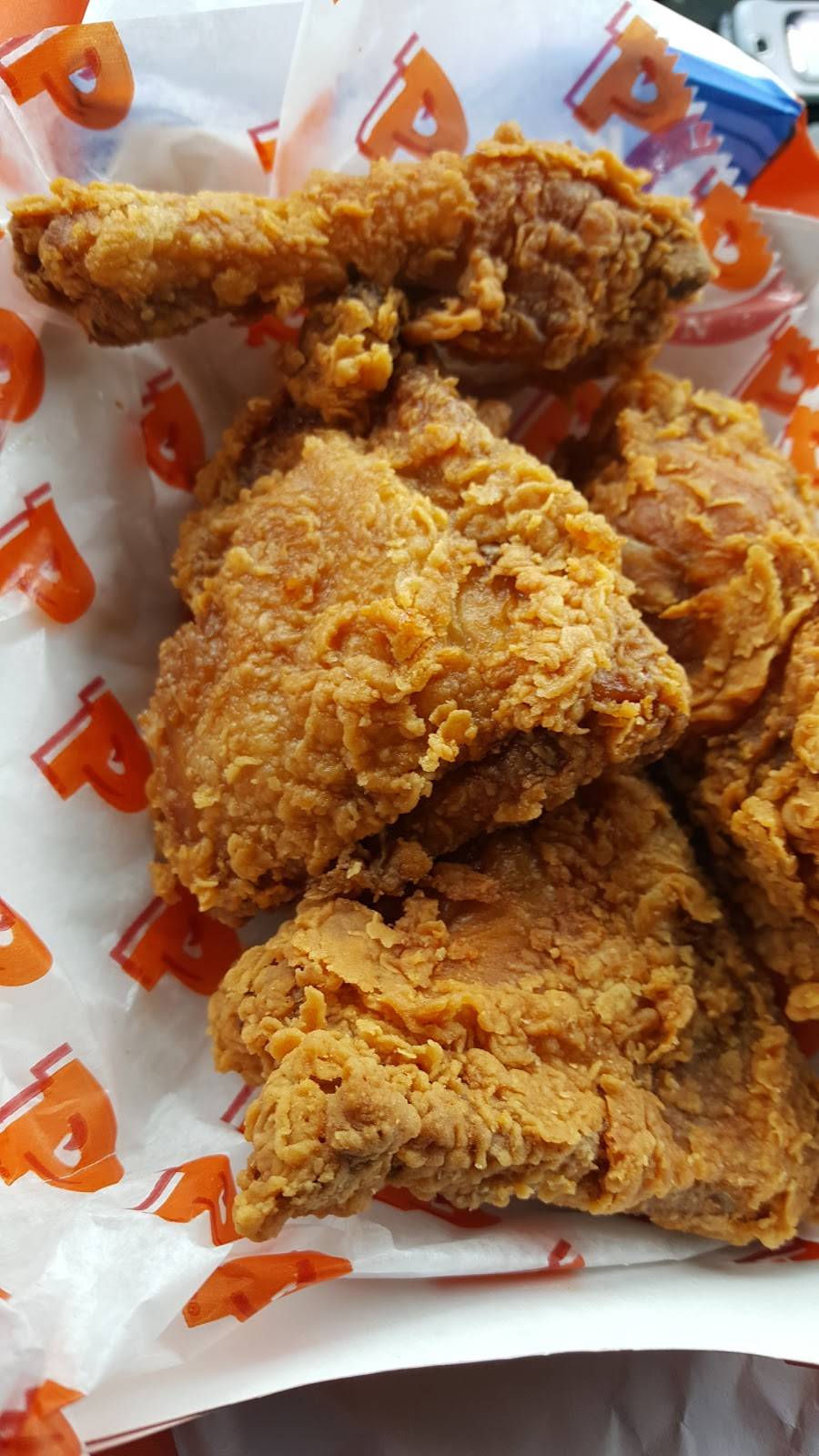 Popeyes Louisiana Kitchen | restaurant | 7009 Ritchie Hwy, Glen Burnie, MD 21061, USA | 4105909422 OR +1 410-590-9422