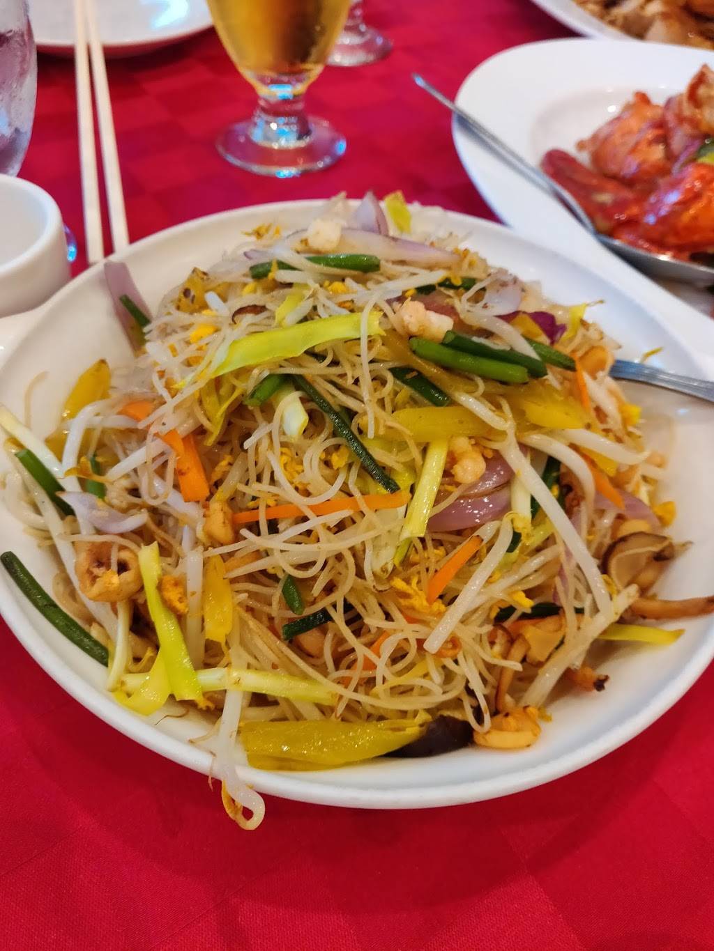 Golden Treasure Seafood Restaurant | restaurant | 60-06 Main St, Flushing, NY 11355, USA | 7189611388 OR +1 718-961-1388