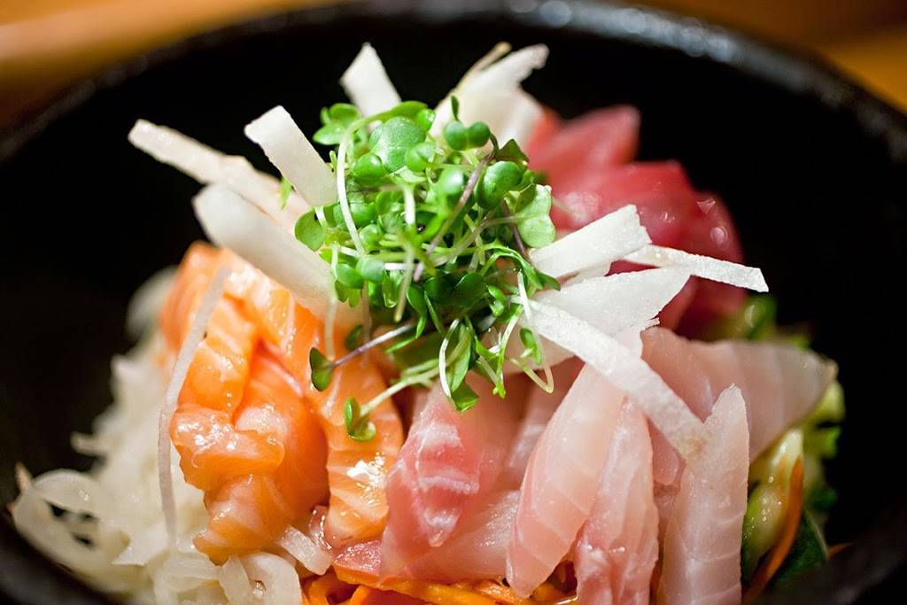 Oishi | restaurant | 2808 Eagle Rd, Newtown, PA 18940, USA | 2158605511 OR +1 215-860-5511