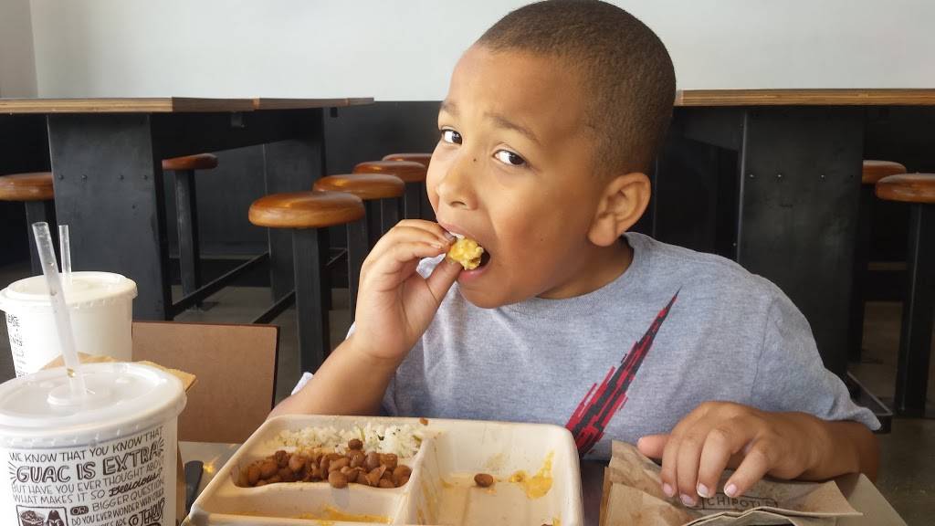 Chipotle Mexican Grill | restaurant | 2042 Portage Trail, Cuyahoga Falls, OH 44223, USA | 3309228206 OR +1 330-922-8206