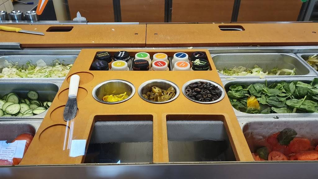 Subway | meal takeaway | 4998 7th St, Mariposa, CA 95338, USA | 2097422222 OR +1 209-742-2222