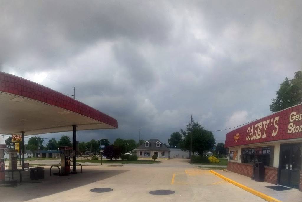 Caseys | meal takeaway | 111 W Harris Ave, Greenville, IL 62246, USA | 6186644270 OR +1 618-664-4270