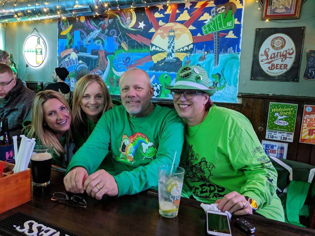 JP’s Checkers | restaurant | 1854 Hertel Ave, Buffalo, NY 14216, USA | 7168351535 OR +1 716-835-1535