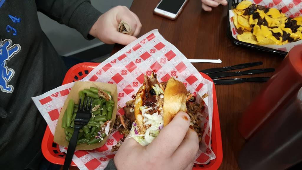 Deets BBQ | restaurant | 4038 Talmadge Rd, Toledo, OH 43623, USA | 4198932335 OR +1 419-893-2335