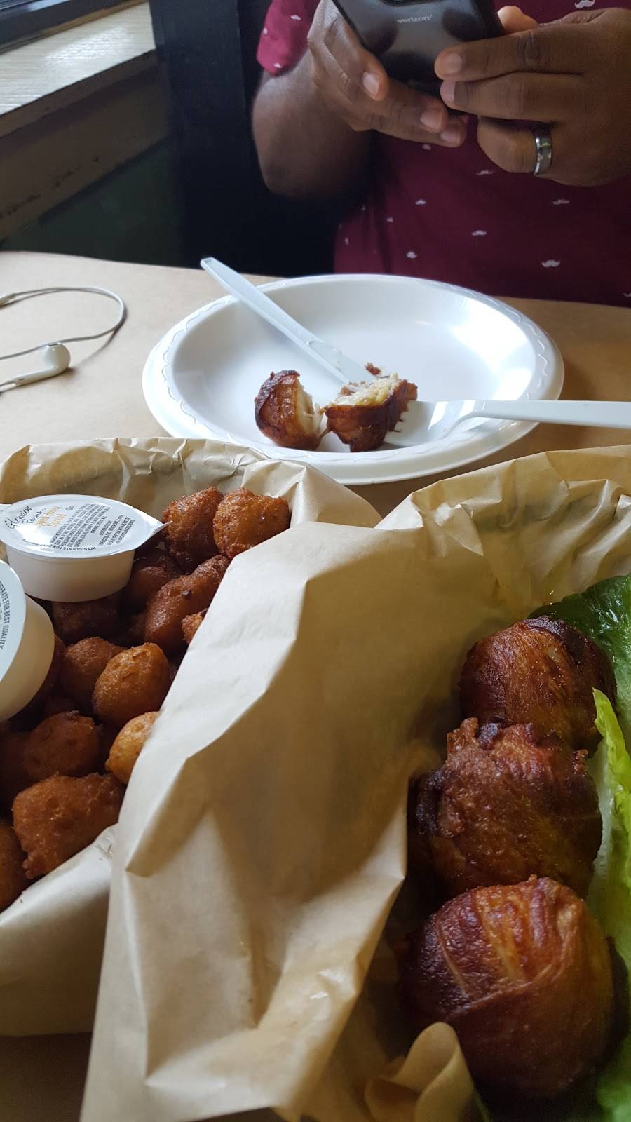 Backfins Crabhouse | restaurant | 1009 Stadium Dr, Wake Forest, NC 27587, USA | 9195628500 OR +1 919-562-8500