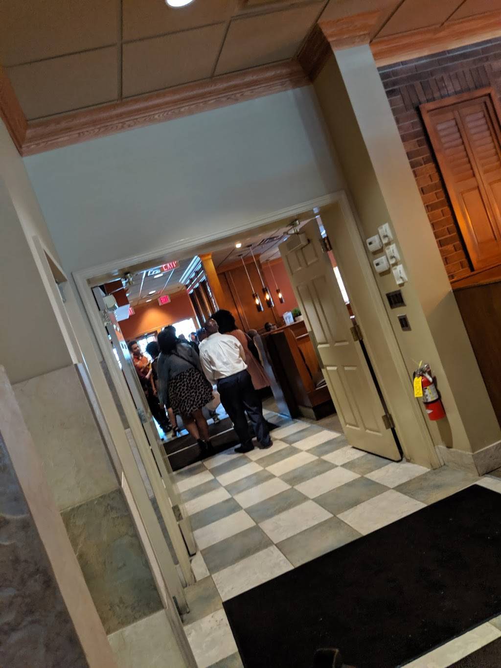 Nikolas | restaurant | 25225 Telegraph Rd, Southfield, MI 48033, USA | 2483554695 OR +1 248-355-4695