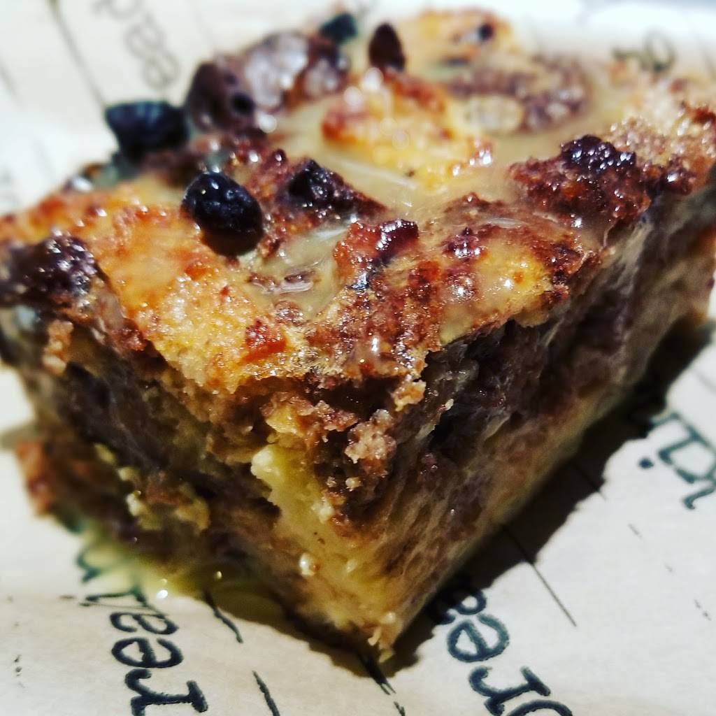 Breaking Bread | meal takeaway | 100 Drumm St, San Francisco, CA 94111, USA | 4153181800 OR +1 415-318-1800