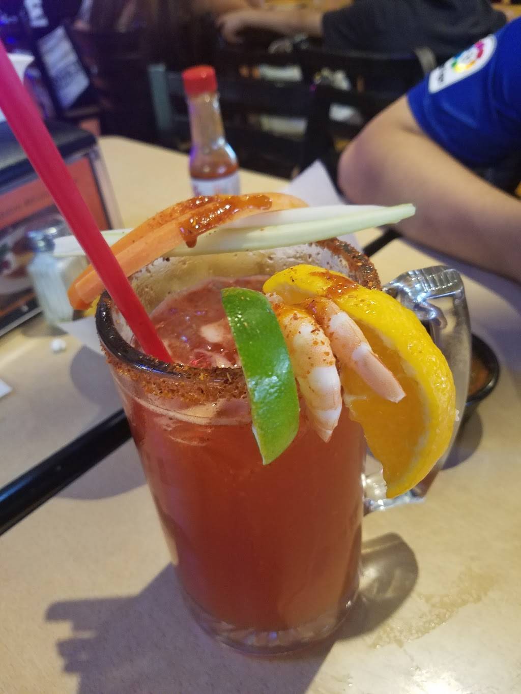 Taqueria Y Mariscos Chapala | restaurant | 303 1st St, Gilroy, CA 95020, USA | 4088428925 OR +1 408-842-8925