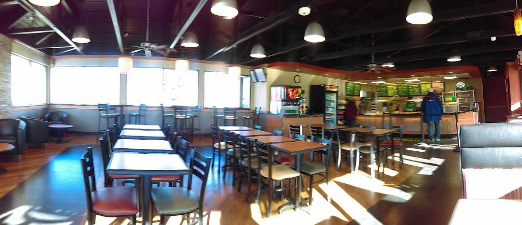 Subway Restaurants | restaurant | 2204 E Columbus Dr, East Chicago, IN 46312, USA | 2194135273 OR +1 219-413-5273