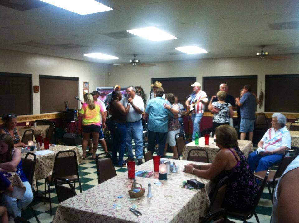 The Landing | restaurant | 868 Seamons Rd, Rock Island, TN 38581, USA | 9316862603 OR +1 931-686-2603