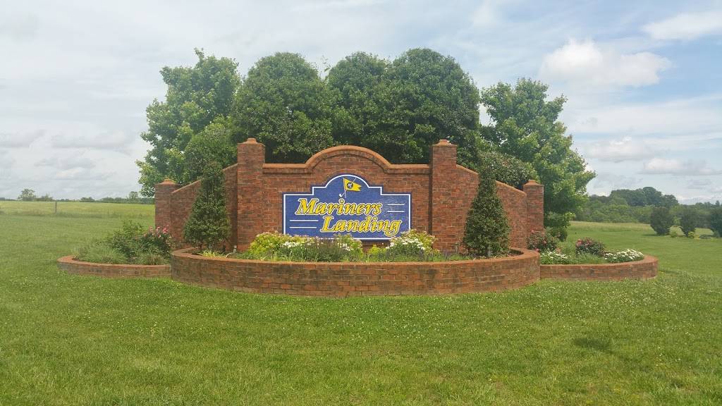 Mariners Landing | restaurant | 12263 Smith Mountain Lake Pkwy, Huddleston, VA 24104, USA | 5402979393 OR +1 540-297-9393