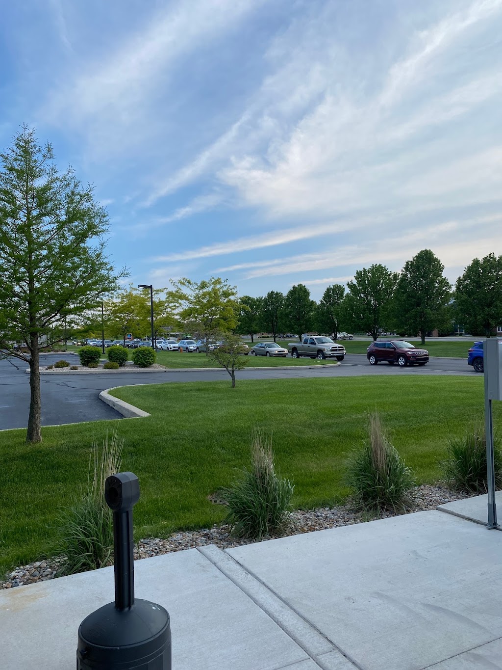 Sonic Drive-In | restaurant | 896 N Superior Dr, Crown Point, IN 46307, USA | 2193108334 OR +1 219-310-8334