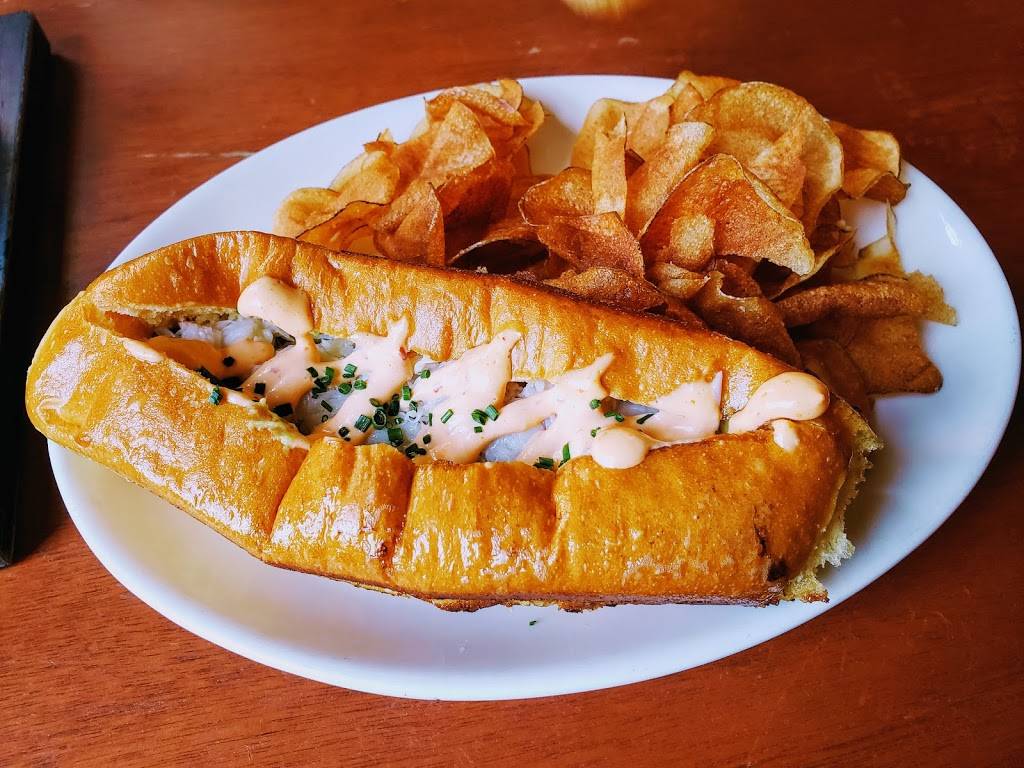 McMenamins Black Rabbit Restaurant | restaurant | 2126 SW Halsey St, Troutdale, OR 97060, USA | 5034923086 OR +1 503-492-3086